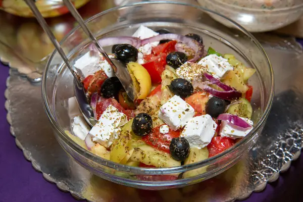 Griechischer Salat Schüssel Großaufnahme — Stockfoto