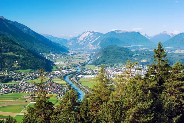 Rietz, Telfs, Pfaffenhofen ve nehrin Inn Tyrol, Avusturya için panoramik görünümü