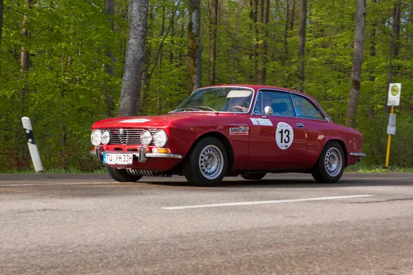 1972 alfa romeo gtv 2000 bei der adac wurttemberg historische rallye — Stockfoto