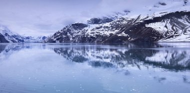 Glacier Bay Ulusal Parkı, Alaska, ABD, dünyanın doğal mirası, küresel ısınma, eriyen buzullar