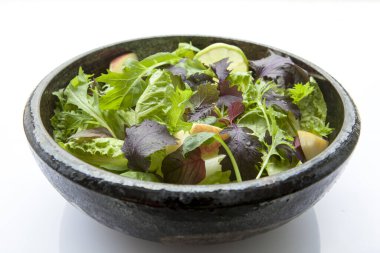 Vejetaryen favori, kıtasal kahvaltı salatası ve çeşitli sebzeler.