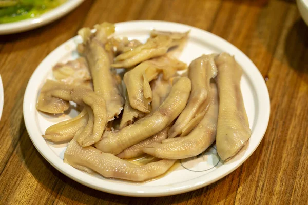 Tayvan Yemeği Geleneksel Atıştırmalık Füme Kaz Ayağı — Stok fotoğraf
