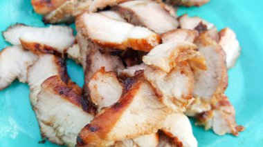 ızgara domuz eti piknik sahilde