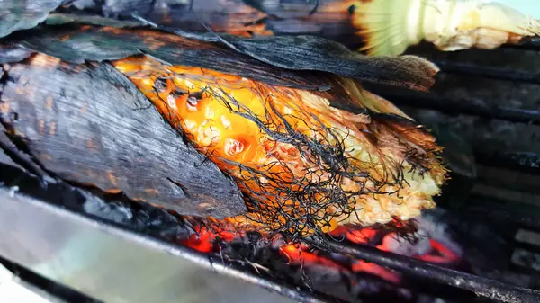 Close-up roasted corn — Stock Photo, Image