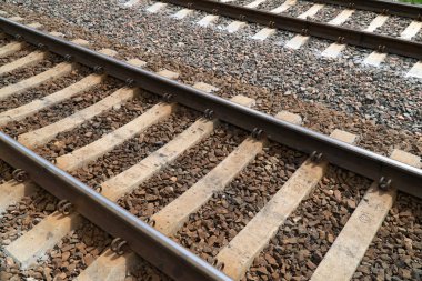 yan görünüm boş tren yolu