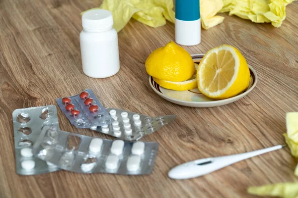 Soğuk haplı dilimlenmiş limon.
