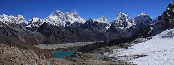 Gokyo Tal und Mount Everest — Stockfoto
