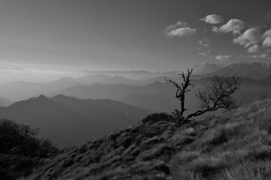 Annapurna koruma alanı içinde sonbahar günü
