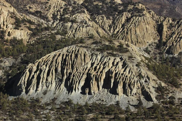 Limestone formations near Manan — Stock Photo, Image