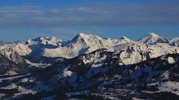 Mont Albristhorn et Rinderberg en hiver — Photo