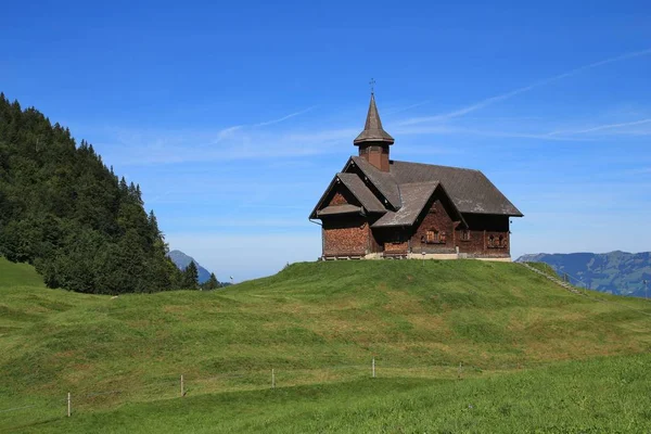 Cappella in legno a Stoos, Svizzera . — Foto Stock
