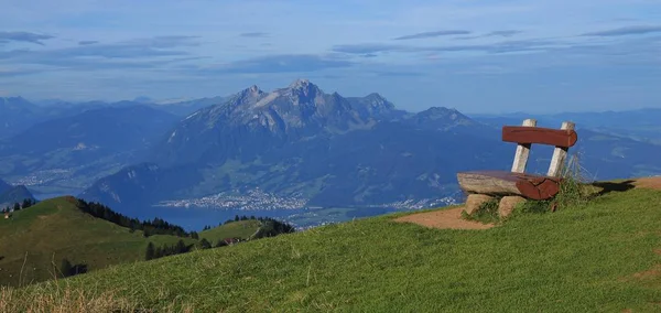 Bench on top of mount Rigi — Stock Photo, Image