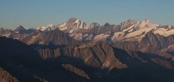 Bergketten vom Titlis aus gesehen — Stockfoto