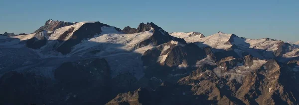 Trift Buzulu ve mount Galenstock — Stok fotoğraf