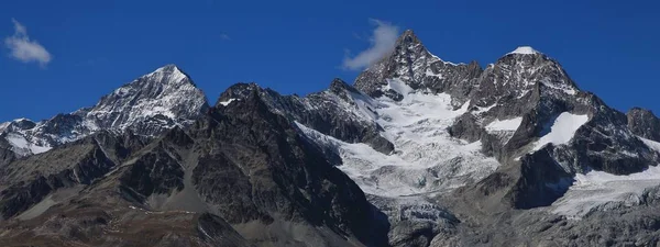 Mount Gabelhorn a ledovec — Stock fotografie