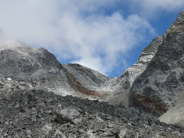 Steile Cho La bergpas — Stockfoto