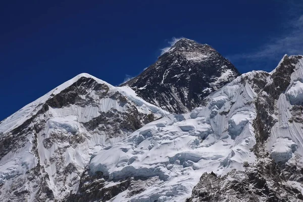 Cima del monte Everest e ghiacciaio — Foto Stock