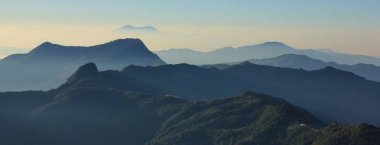 Sabah Ghale Gaun, birçok tepeler ve vadiler oradan görmüş