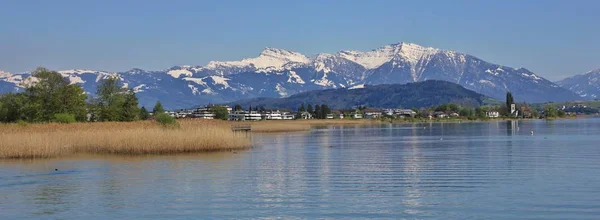 Άνοιξη στο Rapperswil — Φωτογραφία Αρχείου