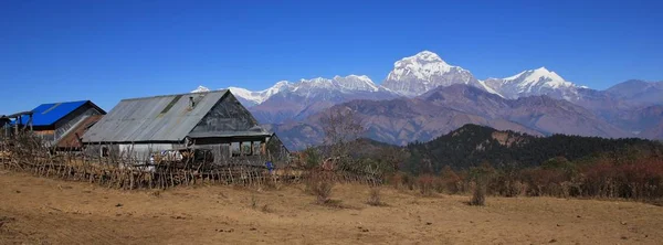 Dhaulagiri, septième plus haute montagne du monde — Photo