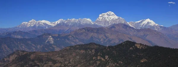 Montagne della catena del Dhaulagiri, Nepal — Foto Stock