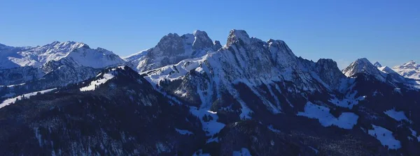 Gummfuh, Le Rubli e outras montanhas . — Fotografia de Stock