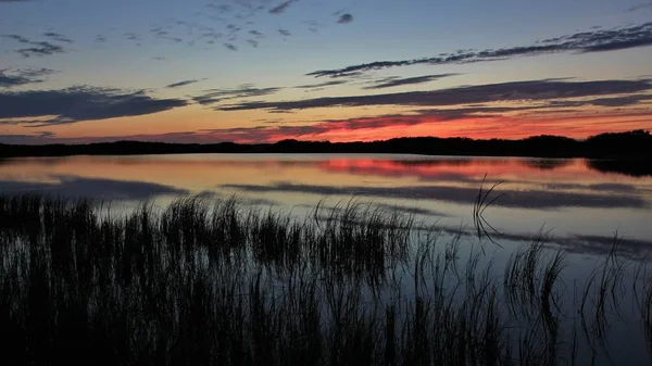 Szene bei Sonnenuntergang an der Westküste Dänemarks. jammerbugte. — Stockfoto