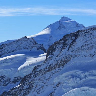 Mount Jungfraujoch, İsviçre görülen Tschingelhorn.