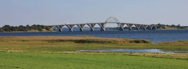 Storstroemsbroen。ニュージーランド、デンマークの美しい橋. — ストック写真