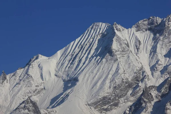 Krásný Tvar Detail Mount Ponggen Dopchu Pohled Mundu Údolí Langtang — Stock fotografie