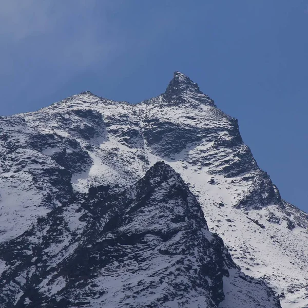 Wskazał mointain szczyty w parku narodowym Langtang, Nepal. Vie — Zdjęcie stockowe