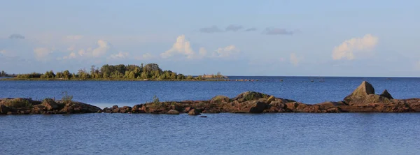 瑞典凡尔纳湖畔的景观 — 图库照片