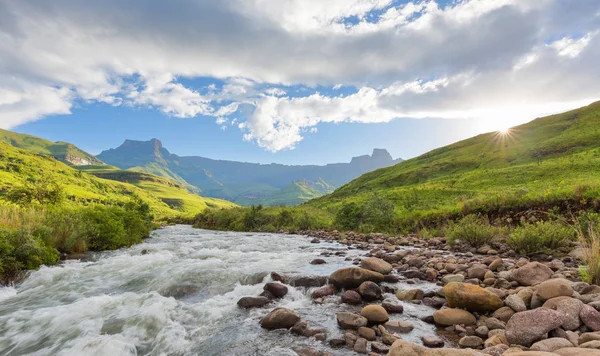 Coucher de soleil dans la vallée de Tugela — Photo