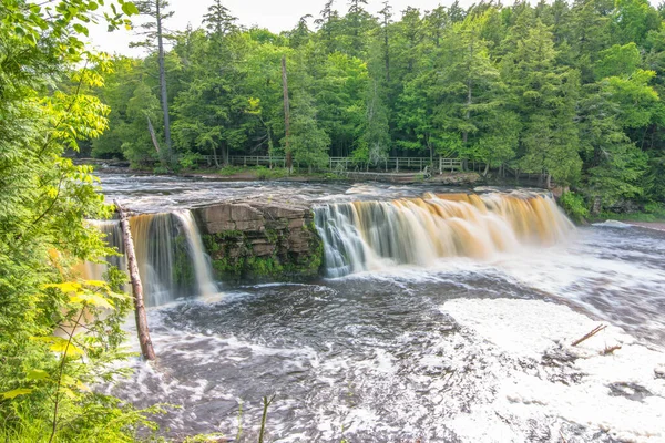 Schöner Wasserfall Porcupine Mountains Wilderness State Park Auf Der Upper — Stockfoto