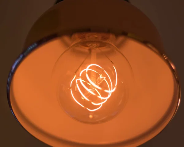 Vintage Styl Žárovka Vinutými Vlákny Které Vypadají Jako Staré Žárovky — Stock fotografie