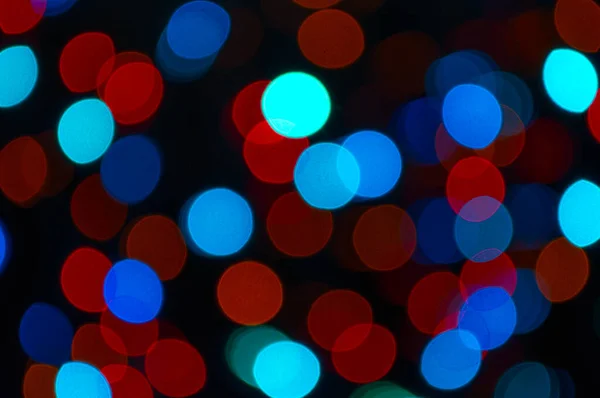Boże Narodzenie wianek z kolorowymi światłami. — Zdjęcie stockowe