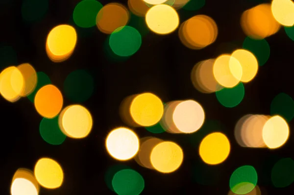 Guirlanda de Natal com luzes coloridas . — Fotografia de Stock
