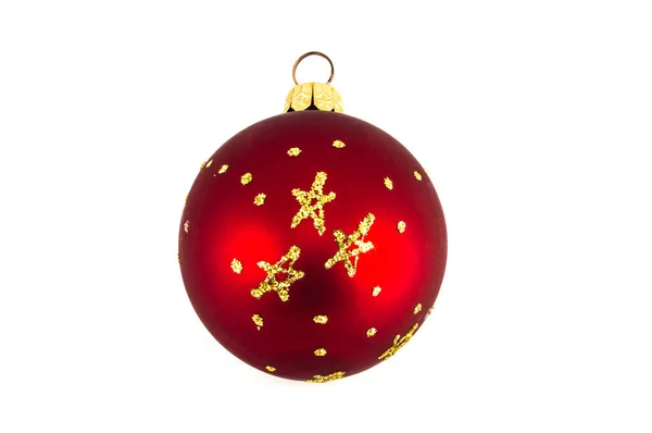 白い背景に隔離された赤いクリスマスボール。 — ストック写真
