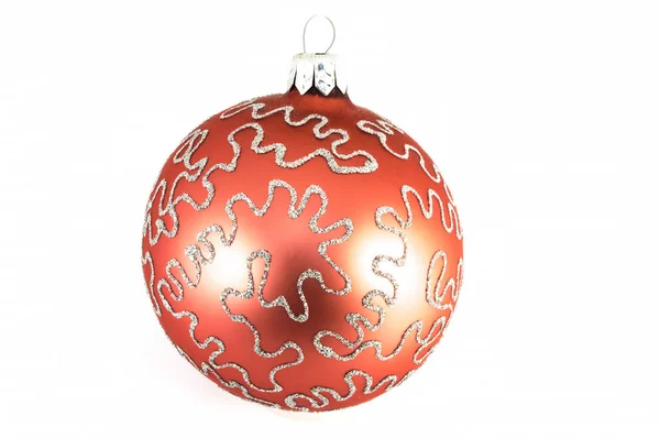 Bola de Natal vermelho isolado em fundo branco.NEF — Fotografia de Stock