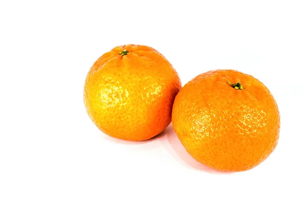 Mandarines orange isolées sur fond blanc — Photo