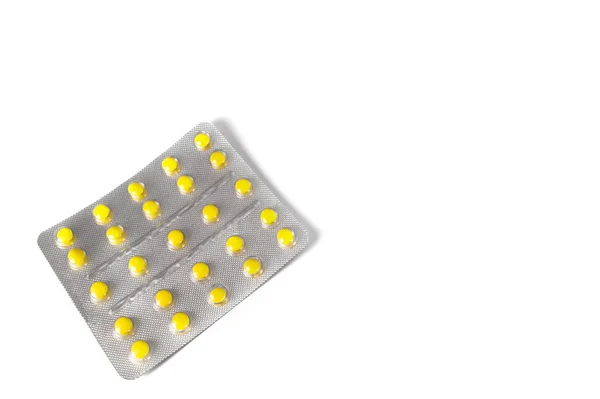 Weiße medizinische Pillen und Tabletten mit Flasche — Stockfoto