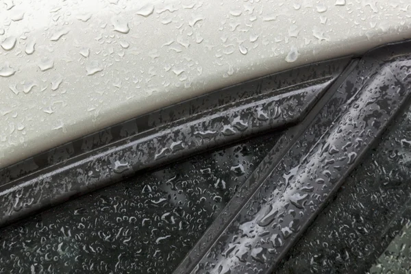 Janela lateral abstrata com padrões e texturas de gotas — Fotografia de Stock