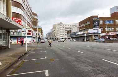  Durban Anton Lembede sokakta sessiz erken sabah
