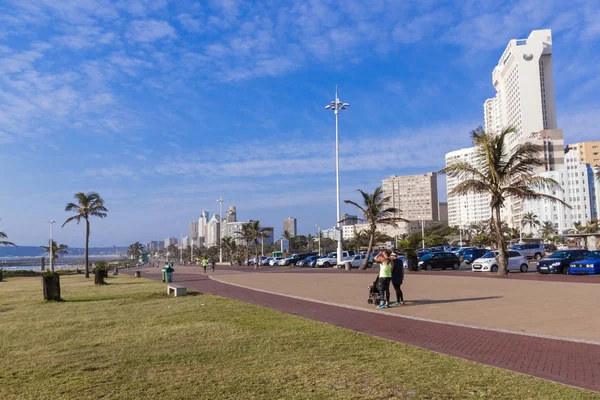  Sessiz Golden Mile Beachfront Cty Skyline karşı kıyısındaki