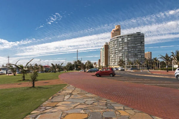 Paved Promenade Against Golden Mile City Skyline — Stock Photo, Image