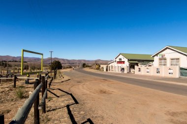 Ashfelt yol kenarında Clarence şehir 