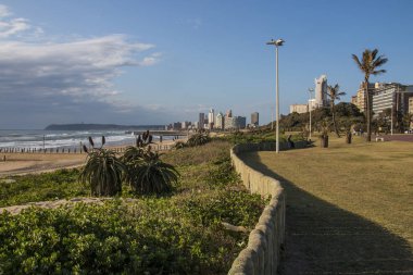 Durban 'da Çim Alanı ve Kum Rehabilitasyonu