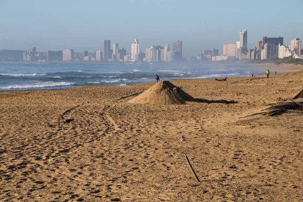 Durban Kıyı Şeridinde Oteller Arka Planda Yüksek Binalar Var — Stok fotoğraf