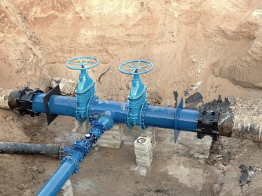 Yeni mavi Gate vanalar ve yeni siyah waga çok ortak üyeler ile 500mm içecek su boruları katıldı. 