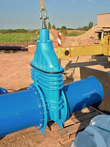 Junta de válvula de compuerta de agua potable de 500 mm con montaje de tubería atornillada — Foto de Stock
